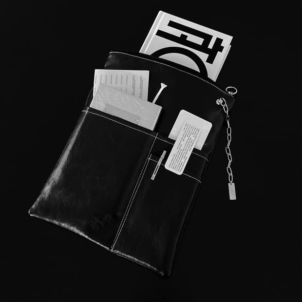 페팃 북 파우치