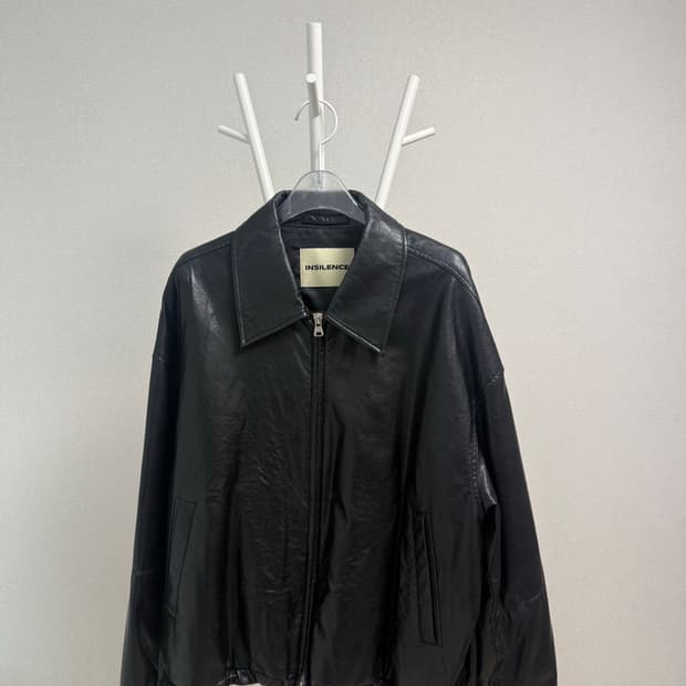 인사일런스우먼 비건 레더 오버핏 점퍼 블랙