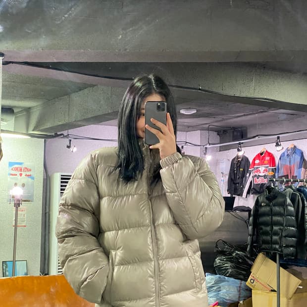 몽벨 스몰로고 베이지 패딩 B3417