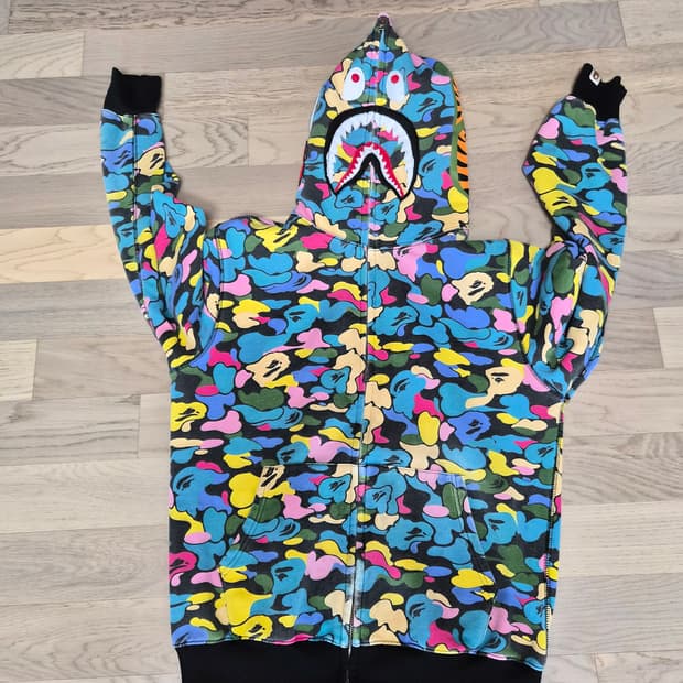 베이프 카모후드