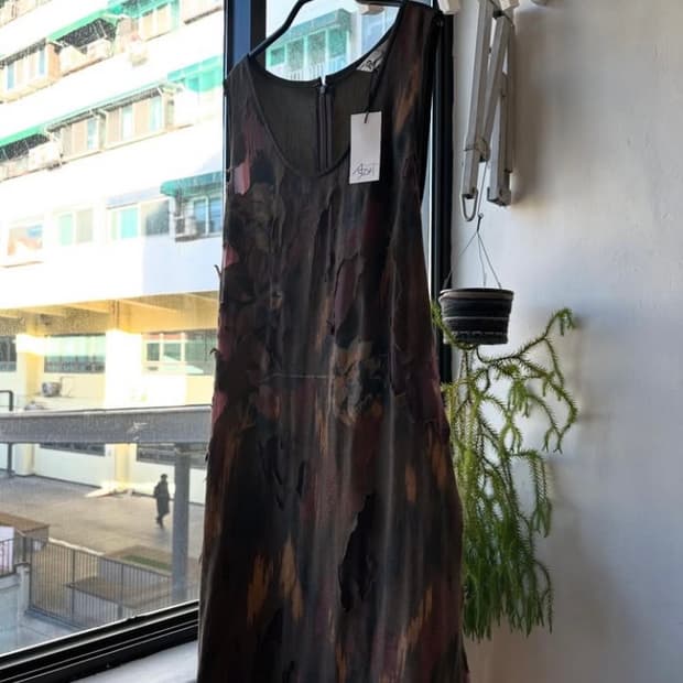 낙엽 유화 디테일 원피스