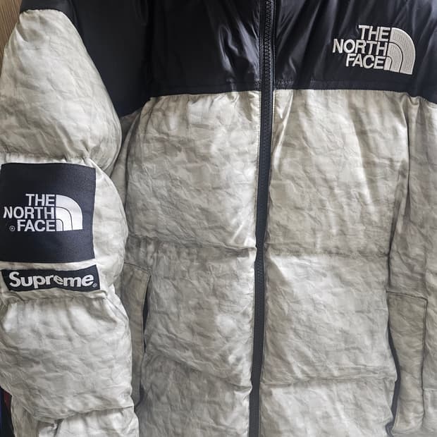 슈프림×노스페이스 페이퍼프린트 눕시 자켓 19FW