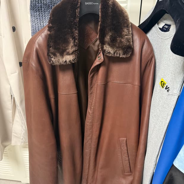 입생로랑 시어링 레더자켓