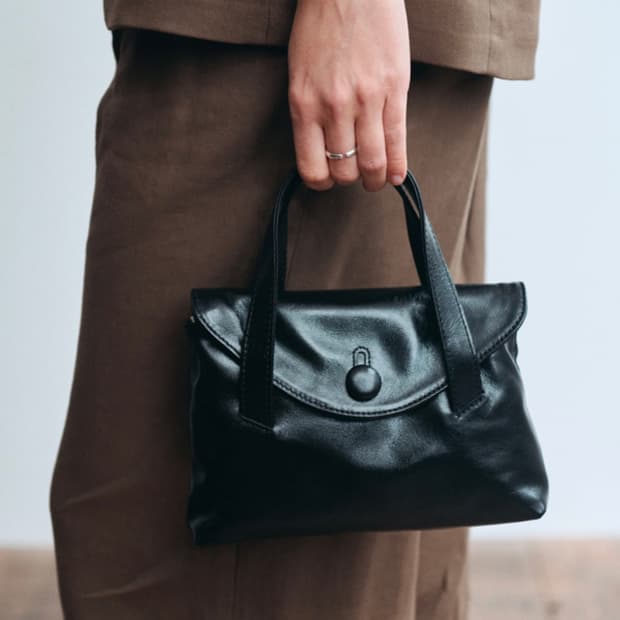 Apoa 아포아 미니 백 Muse Mini Tote Bag Black