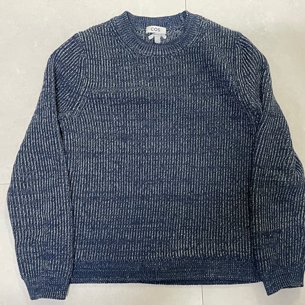 COS 남자 니트