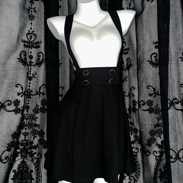 #hudsonhoney black button suspender skir