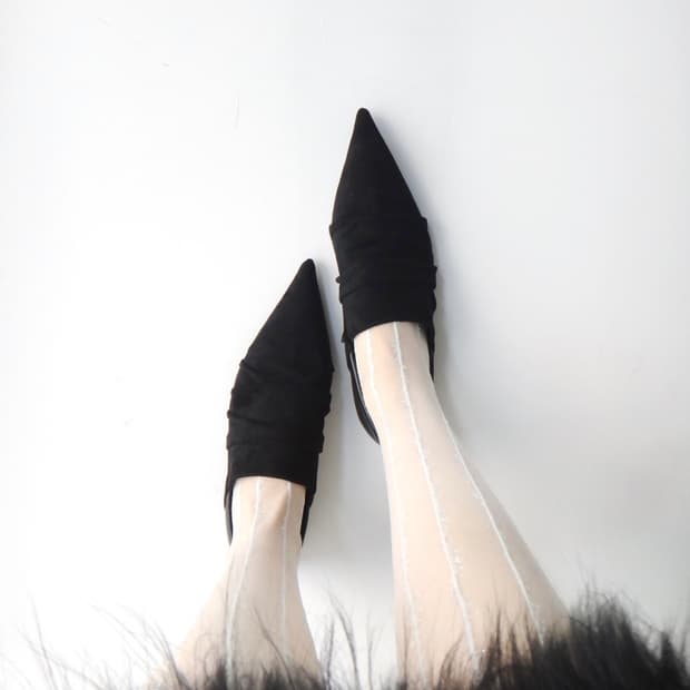 Sharp shirring leather mix toe shoes