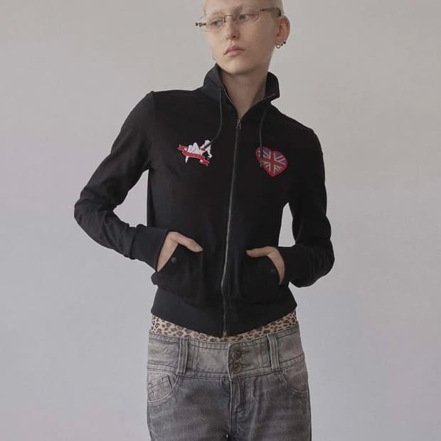 스컬프터 flag track zip-up black