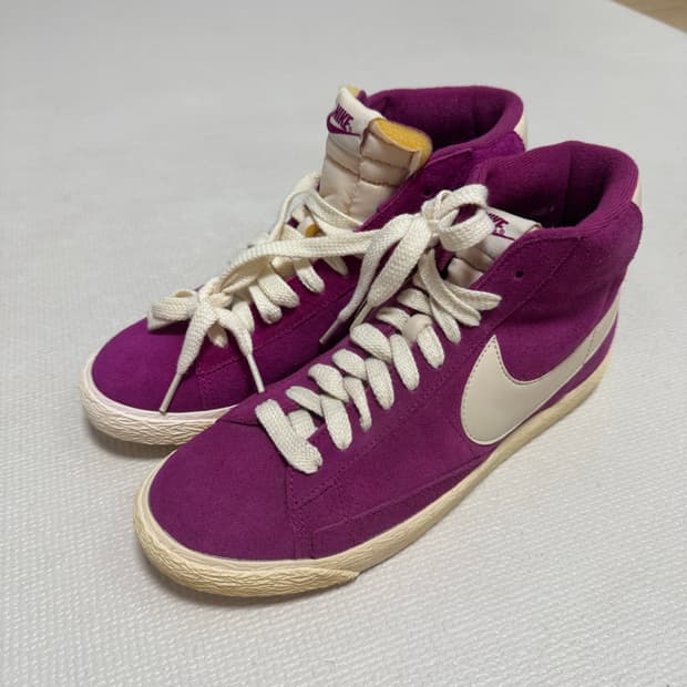 나이키 블레이져 미드 스웨이드 빈티지 레이브 핑크