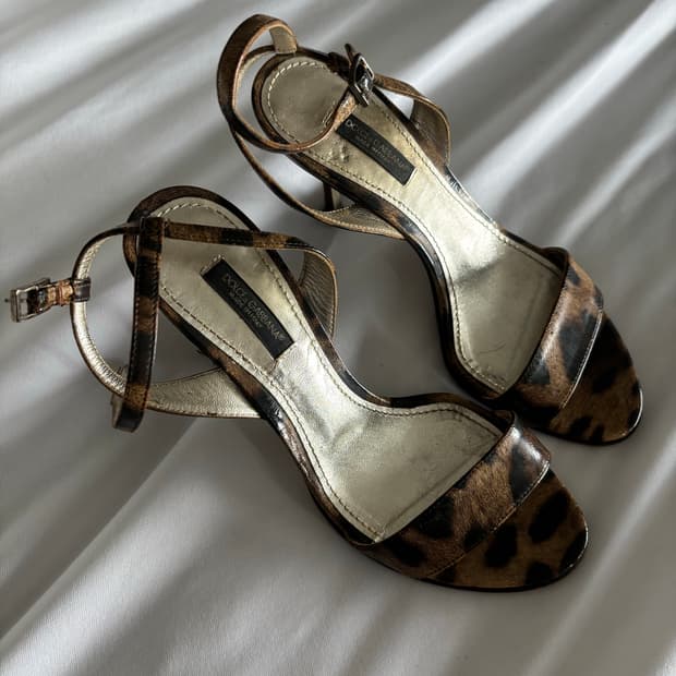 Dolce & Gabbana leopard kitten heels
