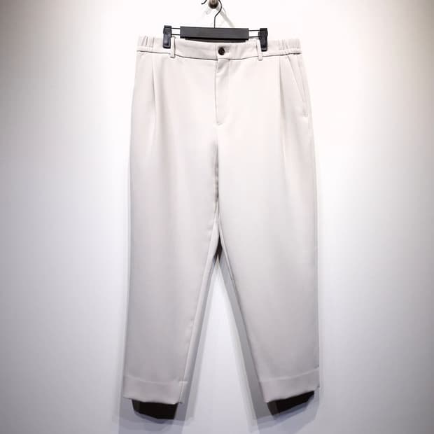 한섬CK 캘빈클라인 22s/s 테이퍼드 슬랙스 라이트베이지