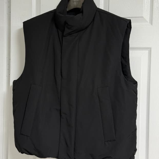 무신사 패딩조끼 XL (새상품)