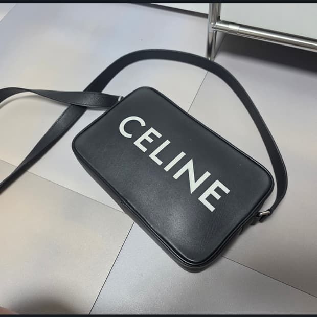 셀린느 카프스킨 메신저백 단품