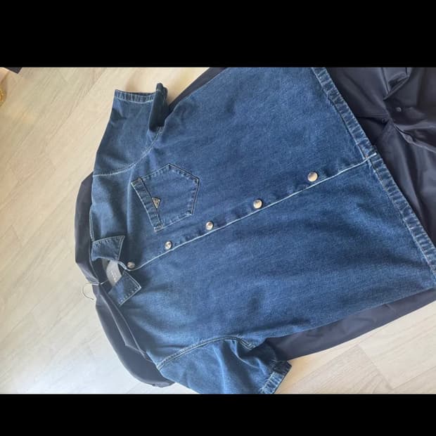 24ss 프라다 데님셔츠 XL 사이즈 판매