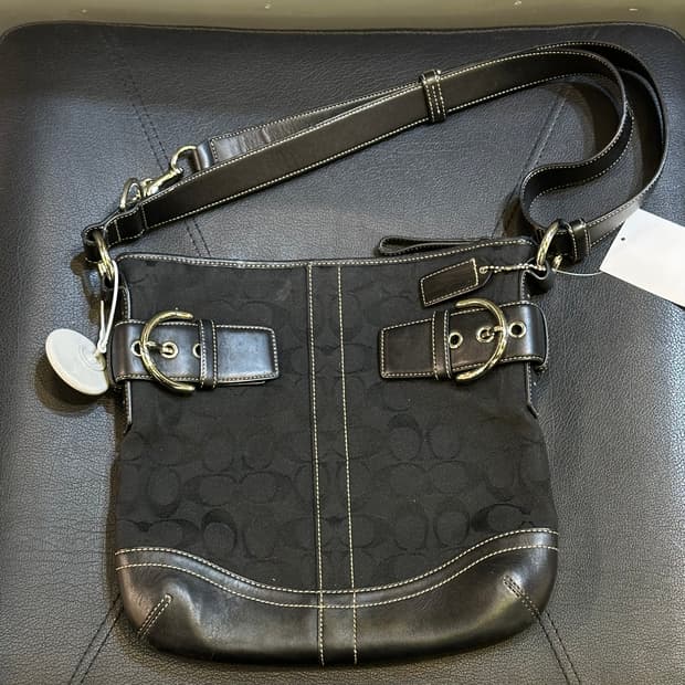 COACH 코치 블랙 숄더백