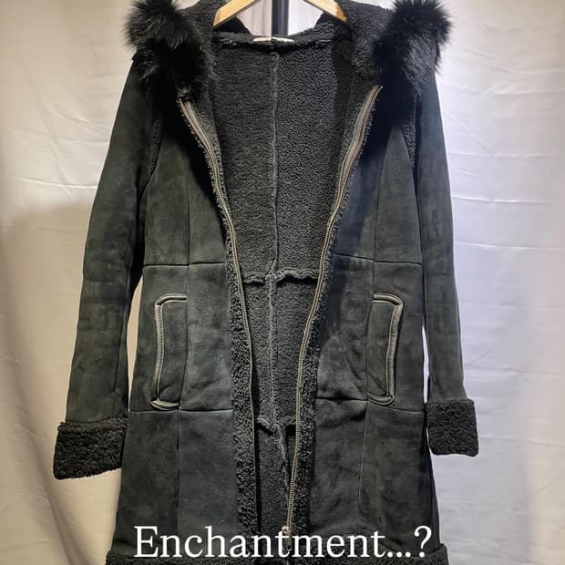 Enchantment…? Fur trim long mustang (38)