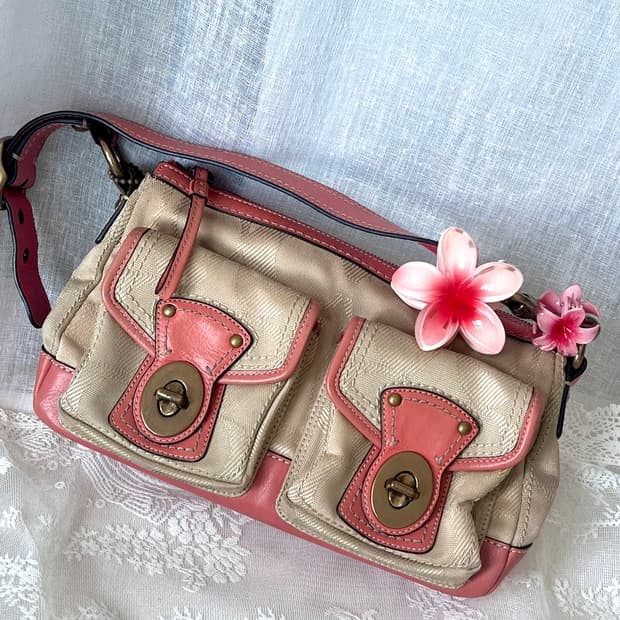 90s coach 시그니처 자카드 코랄 피치 턴락 아카이브 숄더백