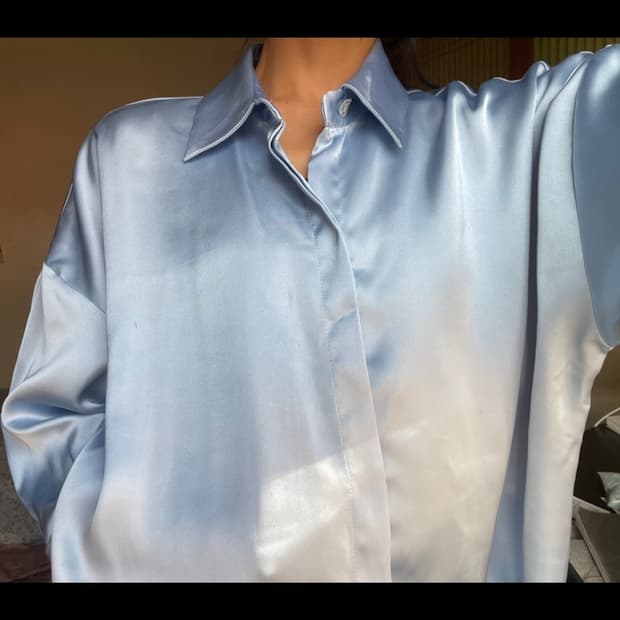 자라 새틴 실크 블라우스