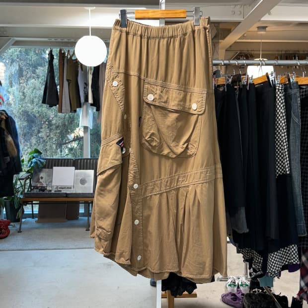 메르시보꾸 버튼 카고 스커트