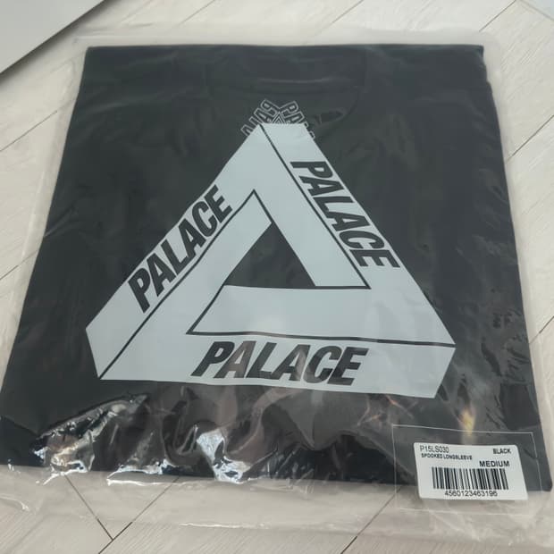 PALACE SPOOKED 롱 슬리브