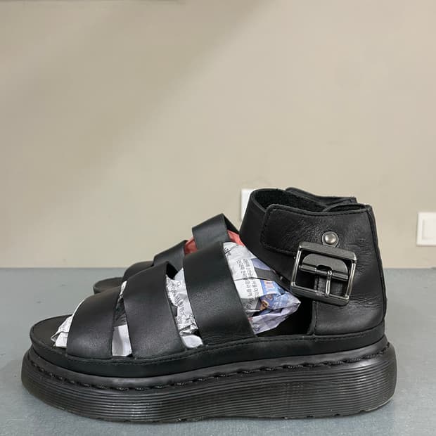 닥터마틴 클라리사 샌들 UK3