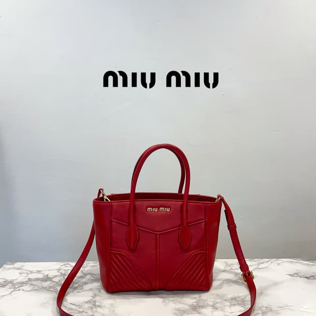 MIUMIU 미우미우 나파 바이커 토트 겸 숄더백