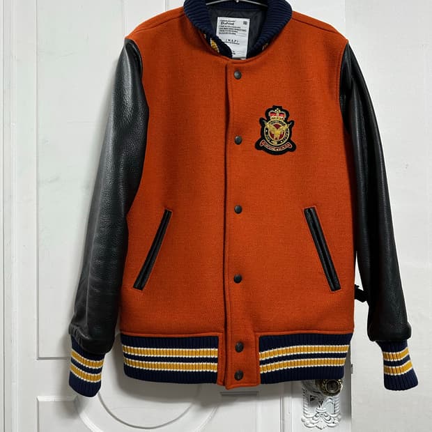 디아프바인 바시티자켓