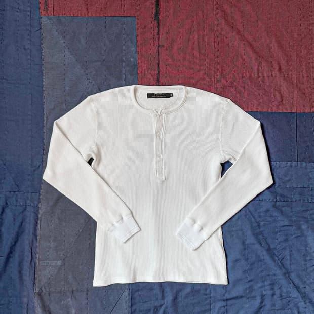 birdnote 헨리넥 (홍태준 착용)