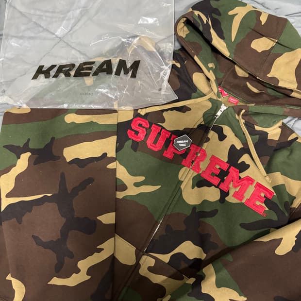 [새상품 L] 슈프림 카모 후드집업