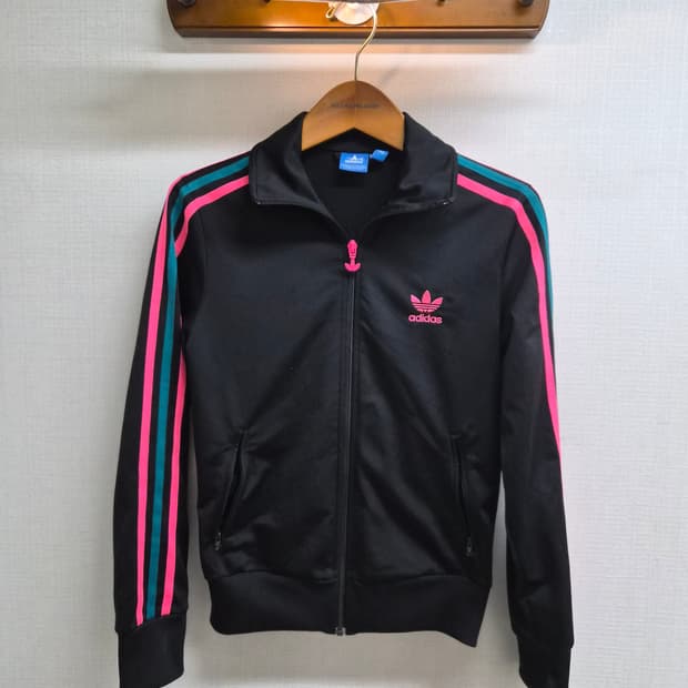 우먼 95) 아디다스 블랙핑크 파이어버드 져지 팝니다