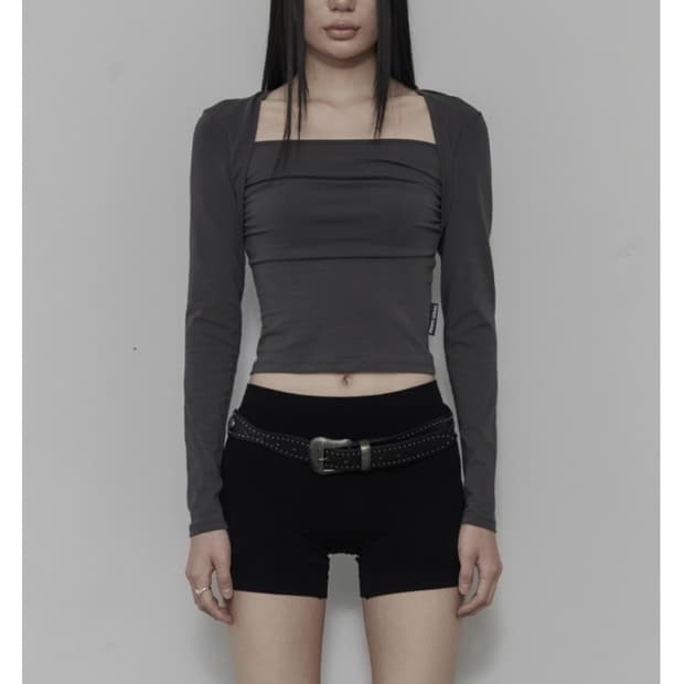 므넴 볼레로 셔링 탑