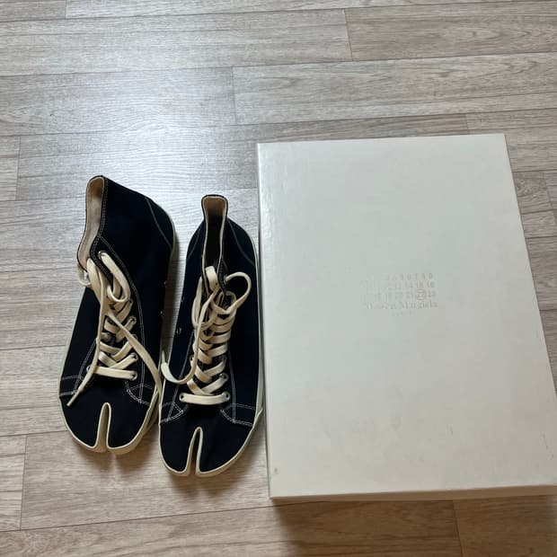 마르지엘라 타비 하이 블랙 44사이즈 (새상품)