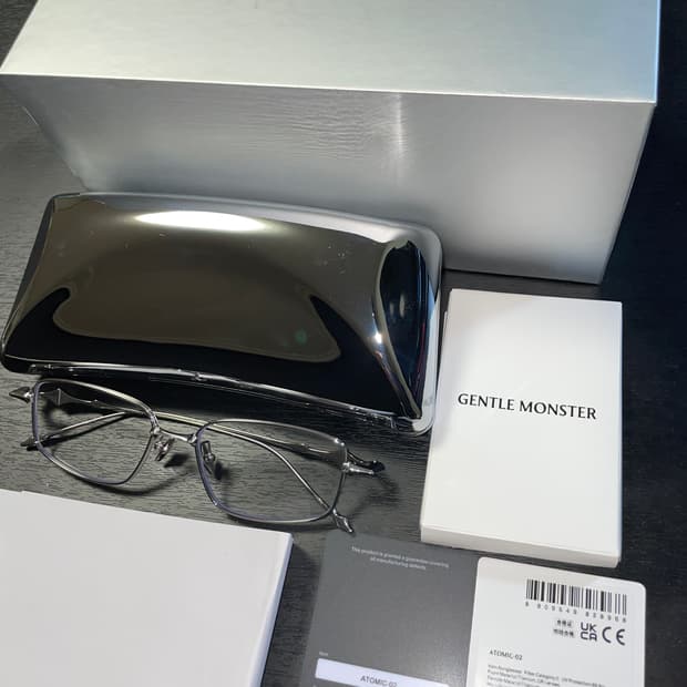 젠틀몬스터 아토믹 02