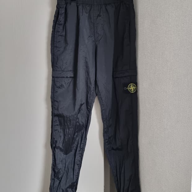 스톤아일랜드 나일론메탈 조거팬츠