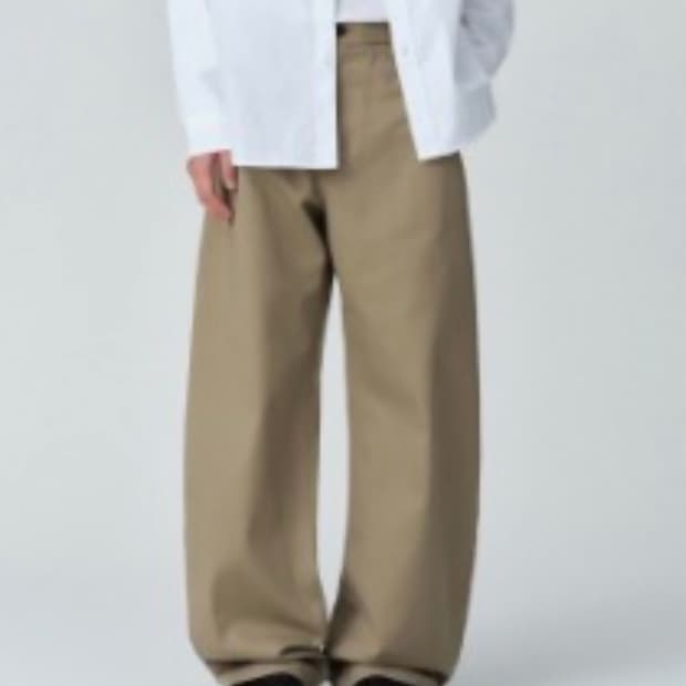 솔리드 CP 커브드 치노 팬츠 [베이지]