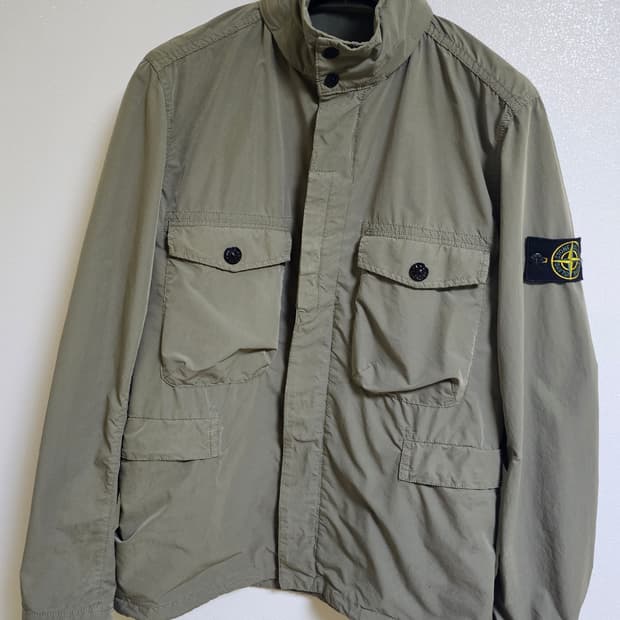 스톤아일랜드 다비드 텔라 라이트 야상 자켓