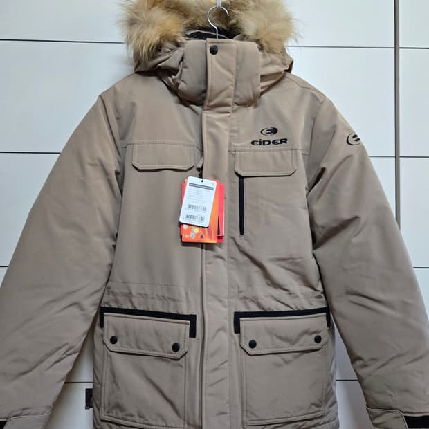 아이더 캐주얼 헤비다운 라쿤털 패딩(택달린새상품)