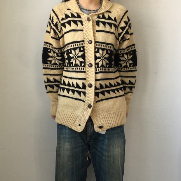 Snow pattern knit cardigan