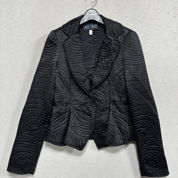 아르마니 진스 써큘러 퀼팅 자켓 여성44-55