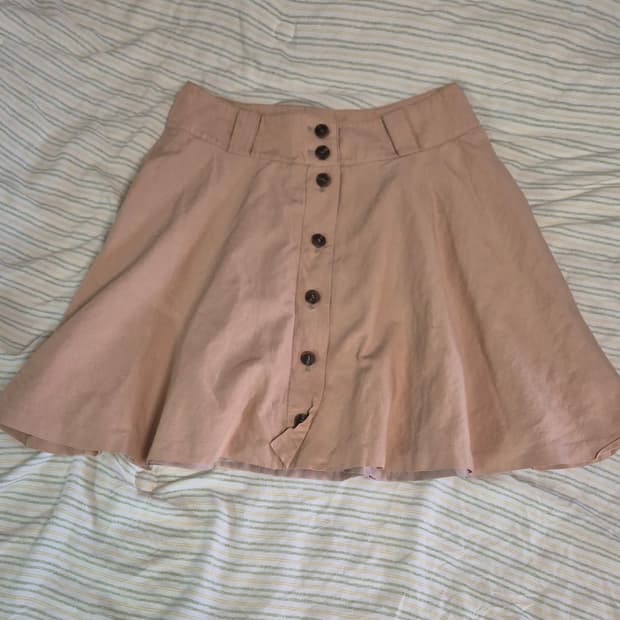 로엠 치마 팔아용~