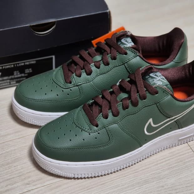 나이키 에어포스1 로우 홍콩(깊은숲) 250