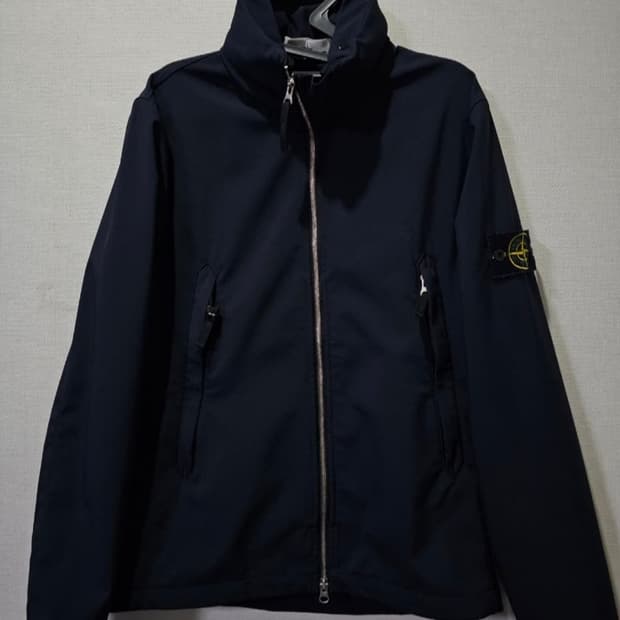 [S급] 정품 스톤아일랜드 소프트쉘 자켓 90 / S