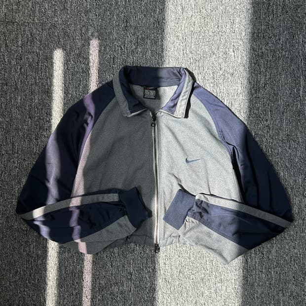 나이키 올드스쿨 크롭 리메이크 투웨이 집업