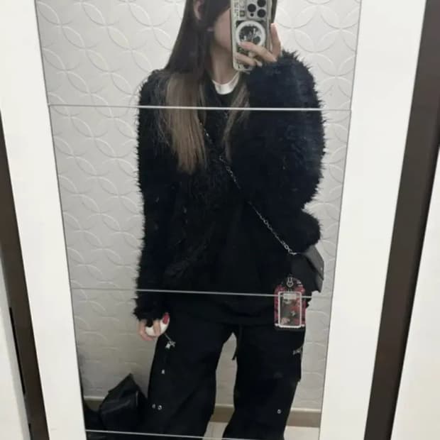 옵텐소 소프트 루즈 퍼 자켓 가디건 블랙 새상품급