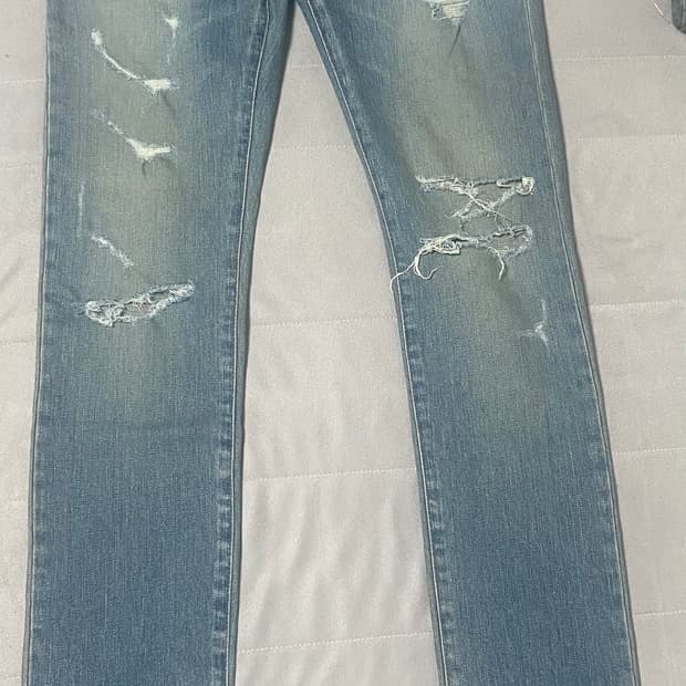 생로랑 16fw 디스진 28 에디시즌