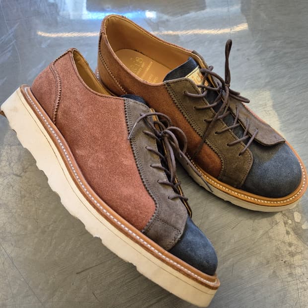 트리커즈x더 뷰로 벨파스트 몽키 슈즈