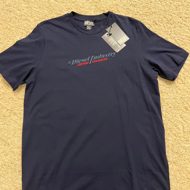 [새상품] 디젤 T-저스트 뉴 인더스트리 반팔 티셔츠 피코트 블루 M 