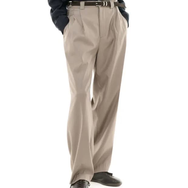 새상품(34)비슬로우 투턱 테이퍼드 팬츠 더스티베이지