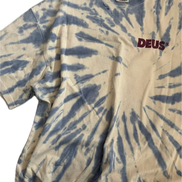 Deus Ex Machina 타이다이 반팔 티