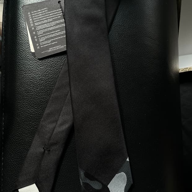 Valentino tie